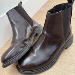 Zara NWT Brown Leather Chelsea Boots